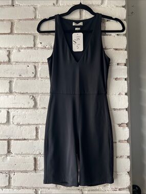 Aritzia contour Black Sleeveless V-Neck Short Romper thick strap